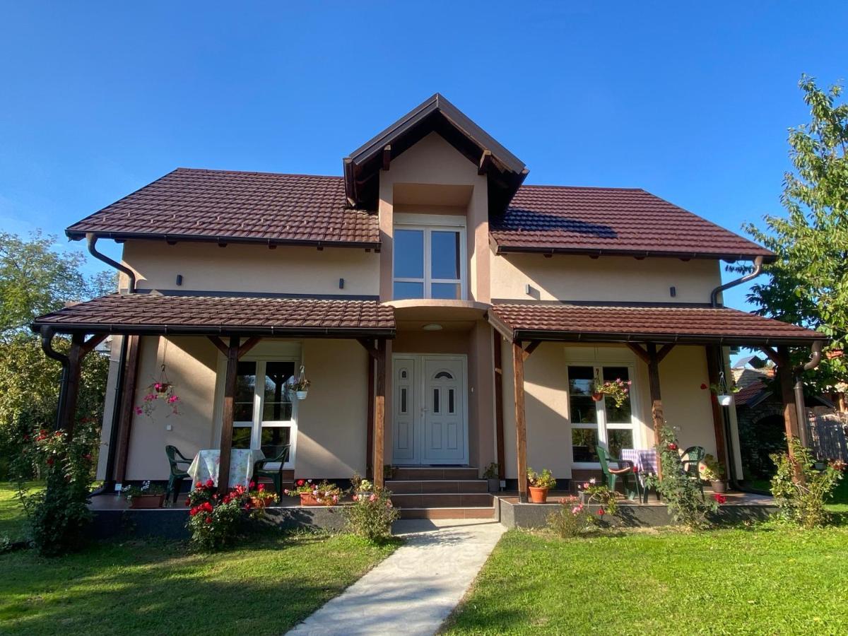 Kod Cika Brke Apartment Връдник Екстериор снимка